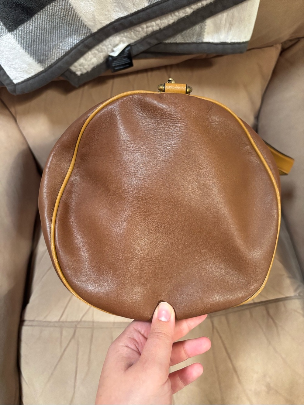 GUC Coach SAMPLE Duffle - Picture 5 of 16